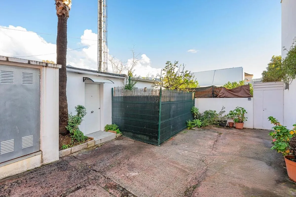 Cozy Studio With Ac & Barbecue, Close To The Sea Marbella Apartment